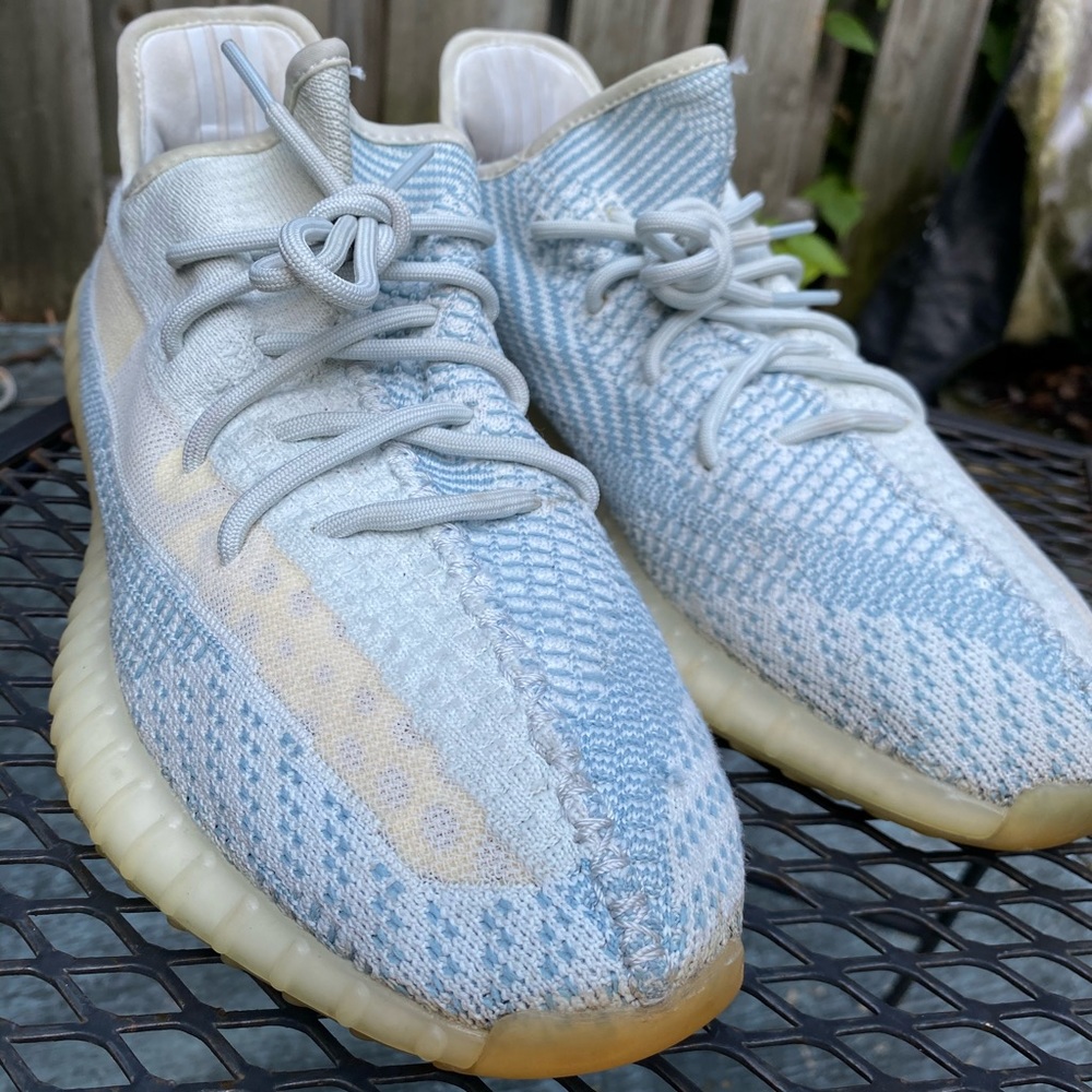 Yeezy cloud white